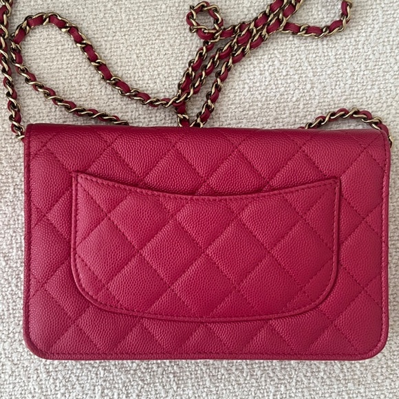 Authentic Dark Pink Chanel caviar WOC 2021 - Picture 3 of 10